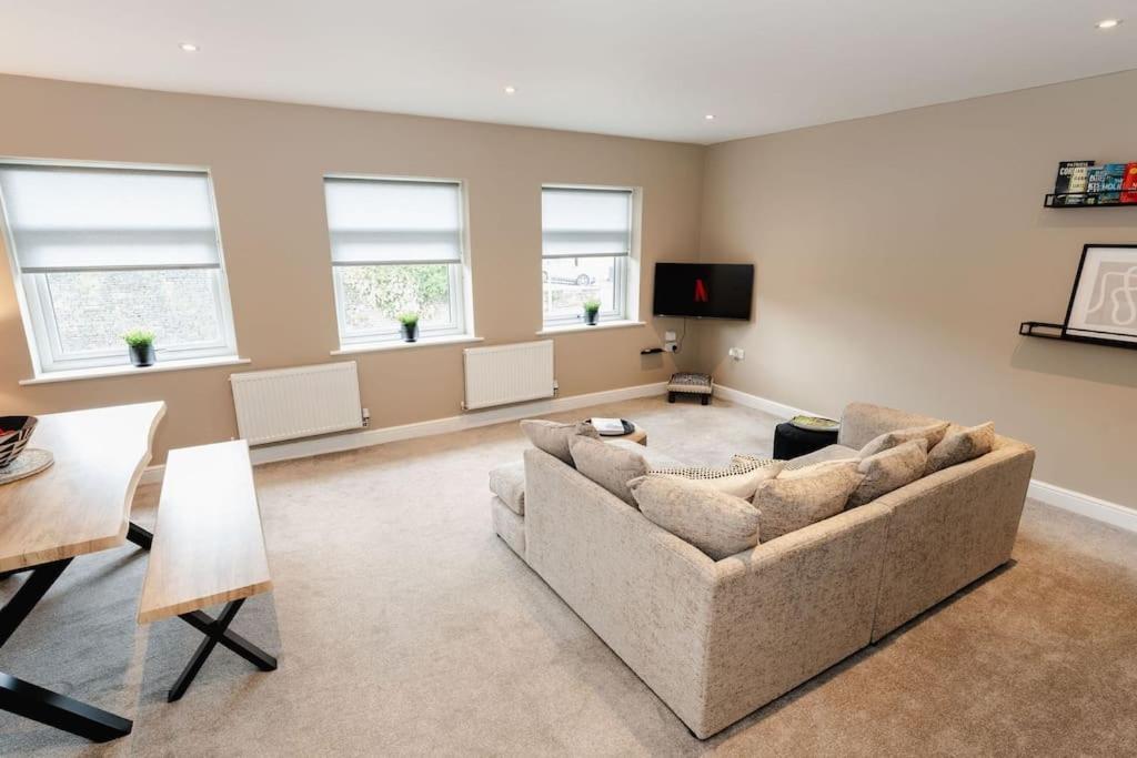 Boutique Apartment - Mazerystays Exley Dış mekan fotoğraf